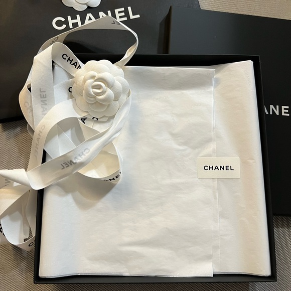 Chanel Black Gift Set with White Accents - Picture 3 of 5